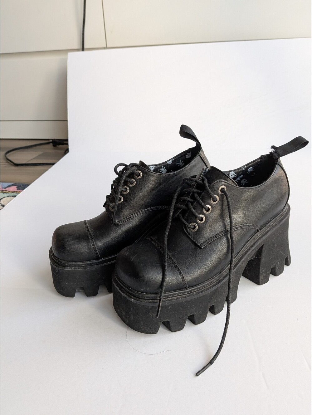 LAMODA Black Platform Chunky Lace-Up Shoes Size 6